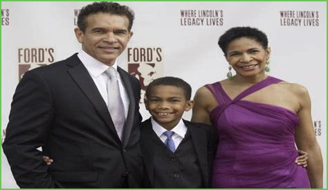 Brian Stokes Mitchell Ethnicity, Nationality, Race, Family, Body measurements, career